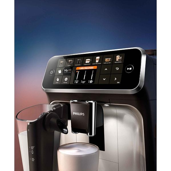 2. Kahvesini evde yaparak hem aynı lezzeti alıp hem de ev bütçesine katkıda bulunmak isteyenler için Philips tam otomatik kahve ve espresso makinesi.