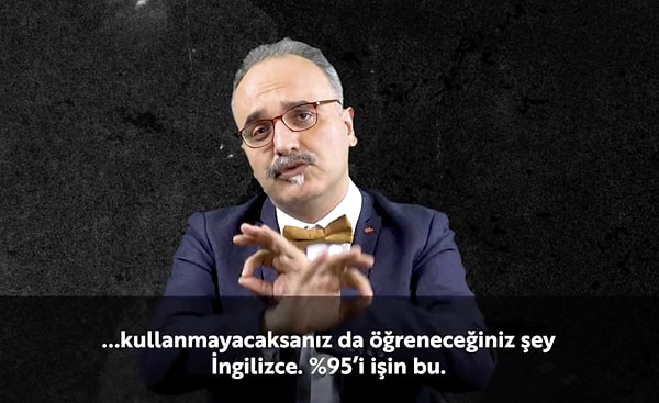 Öğrenilmesi olmazsa olmaz dilin ise İngilizce olduğunu, diğer dillerin çok zamanınız varsa ya da çok hoşunuza gidiyorsa öğrenilebileceğini söyledi.