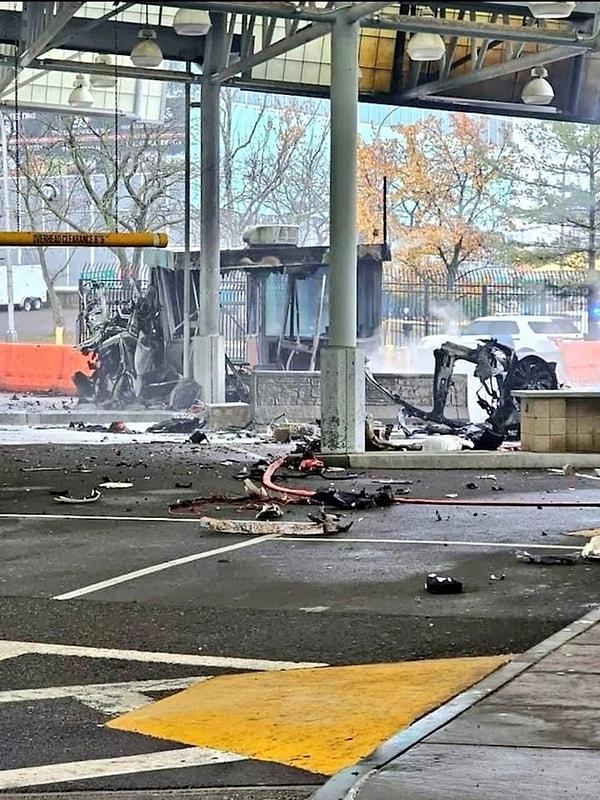 Kanada’dan ABD’ye giden bir araçta yaşanan patlamanın sebebi açıklanmadı ancak terör saldırısı üzerinde duruluyor.