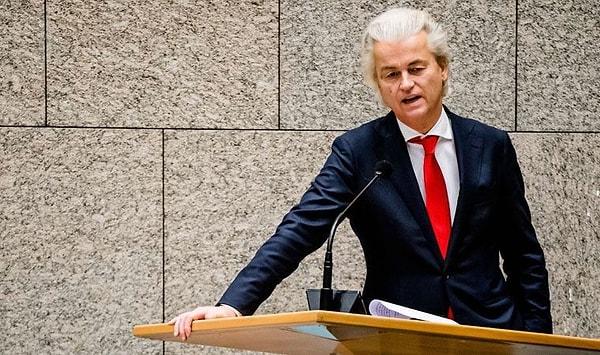 Wilders, Katolik iken agnostisizmi seçmiş bir siyasetçidir. Vergilerin düşürülmesi, refah devletinin tasfiyesi, asgarî ücretin ortadan kaldırılması, devlet düzenlemelerinin ve müdahalelerinin en aza indirgenmesi gibi sağ liberteryen politikalarla objektivist bir bakış açısını birleştirerek İslâm dini ve özgürlüklerin uyuşamayacağı fikri ile İslâm'a karşı bir siyaset yürütmektedir.
