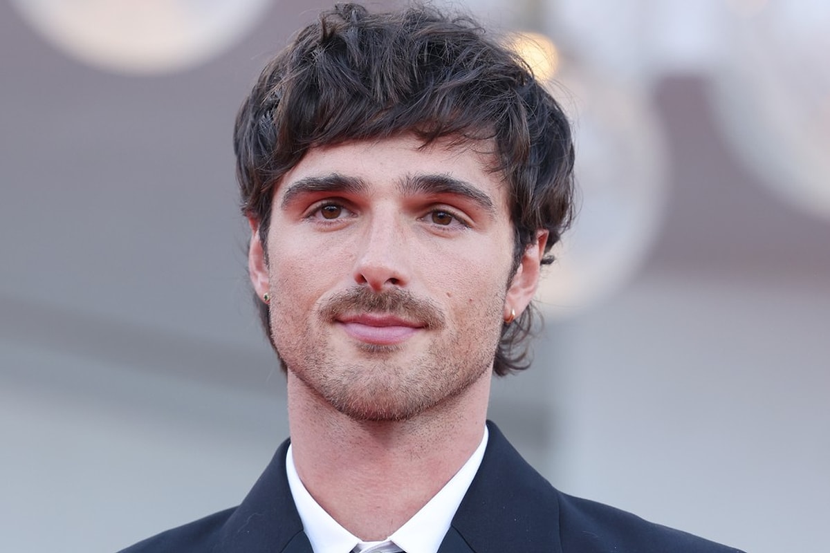 Jacob Elordi Reflects on "The Kissing Booth" Navigating Stardom and Jacob Elordi Reflects on "The Kissing Booth" Navigating Stardom and