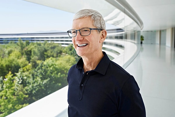 Apple'da çalışmak için gerekli nitelikler ve şirketin işe alma yaklaşımı CEO Tim Cook'un çeşitli röportajları ve açıklamalarında net bir şekilde öne çıkıyor.