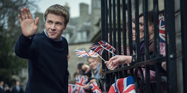 Bu dizi, Kraliçe II. Elizabeth'in hükümet sürecini mercek altına alıyor.