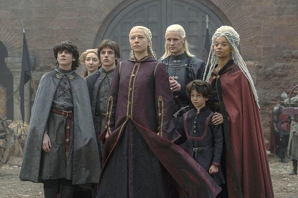 Game of Thrones dizisinin 200 yıl öncesini konu alan House of the Dragon'un ikinci sezonundan ilk bölüm bu hafta yayınlandı.