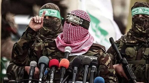 Tüm dünyanın gözü iki aydır İsrail-Hamas çatışmalarında. Netanyahu'nun "Hamas'ın siyasi ve askeri ayağını bütün dünyada yok edeceğiz" açıklamasından sonra uluslararası arenada İsrail'in faaliyetleri dikkatle izleniyor.