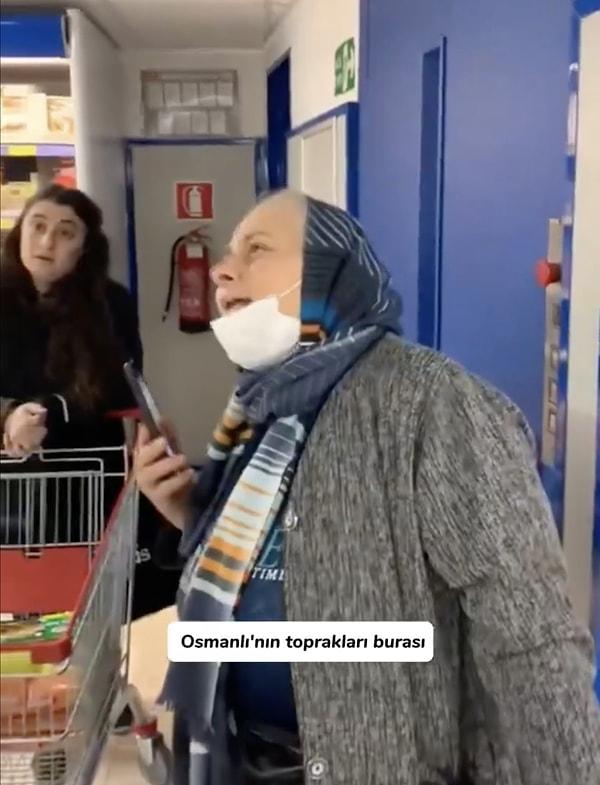 Pendik'te yaşandığı iddia edilen olayda, bir zincir market içinde, yaşlı bir kadın ile bir genç arasında Osmanlı-Türkiye Cumhuriyeti tartışması yaşandı.
