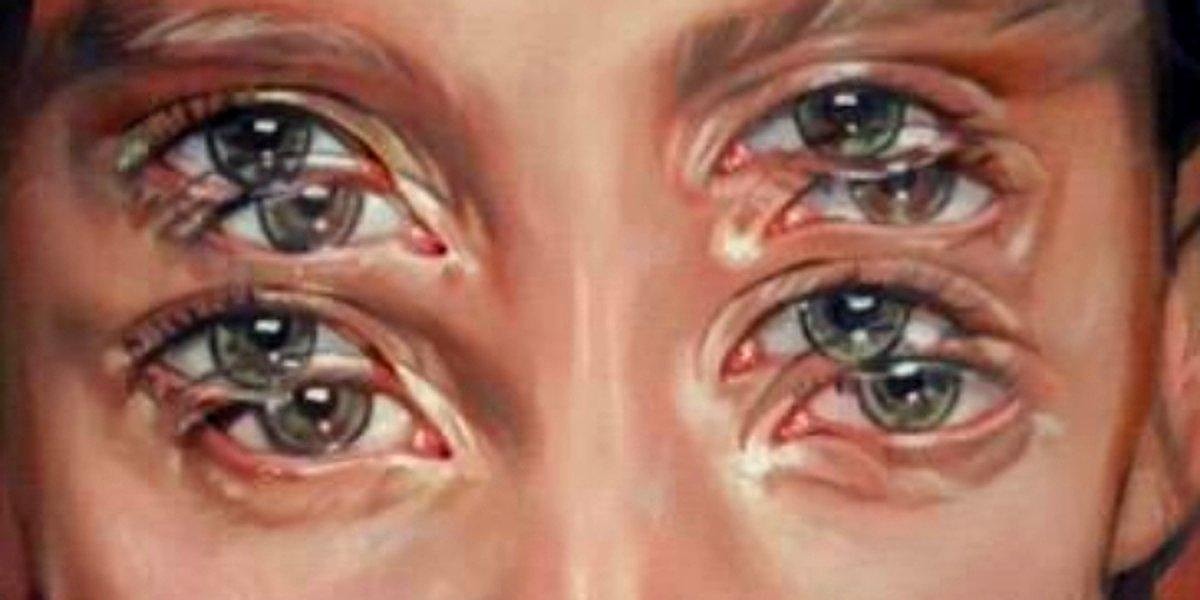 Глаза мужские. Глаз человека. Человеческий глаз. Открытые глаза. Голубые глаза мужские вблизи.