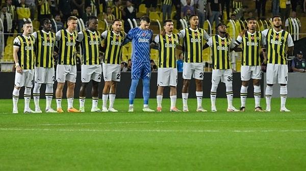 Fenerbahçe'nin 11'i: Livakovic, Osayi, Samet, Djiku, Ferdi, Crespo, Fred, İrfan Can, Szymanski, Tadic, Dzeko