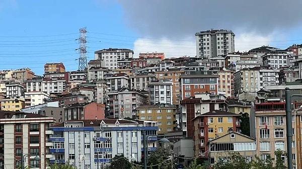 Yıllardır birçok uzman İstanbul'da 7'nin üzerinde deprem beklendiğini söylüyor ve buna yönelik tedbirlerin acil bir şekilde alınması gerektiğini belirtiyor.