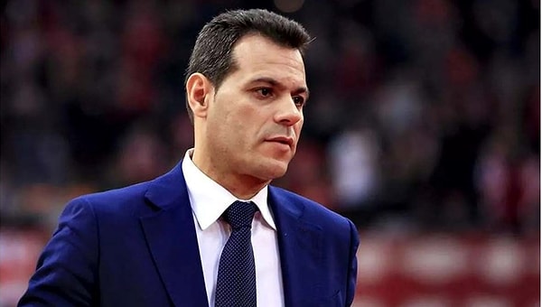 Turkish Airlines EuroLeague’de iyi bir başlangıç yapsa da ivmesini sürdüremeyen Fenerbahçe Beko, başantrenör Dimitris Itoudis ile yollarını ayırdı.