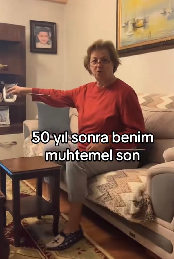 Genç kadının videoyu TikTok’ta paylaşmasıyla birlikte herkes fanatik kadının eşinin ne kadar şanslı olduğunu dile getirdi.