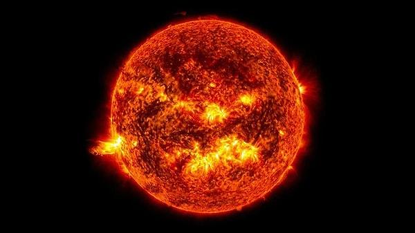 Ünlü uzay ajansı, 14 Aralık'ta 10 Eylül 2017 tarihinden bu yana görülen en büyük Güneş patlamasının gerçekleştiğini duyurdu.