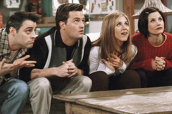 Sevilen dizi Friends'in belki de en çok sevilen karakterlerinden biri Chandler Bing'i canlandıran Matthew Perry'nin geçtiğimiz aylarda ölüm haberi ile sarsıldık.