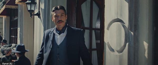 Filmde Fenerbahçe'nin kurucu üyesi ve efsane kaptanı Galip Kulaksızoğlu’nu başrol oyuncusu Kubilay Aka canlandırıyor.