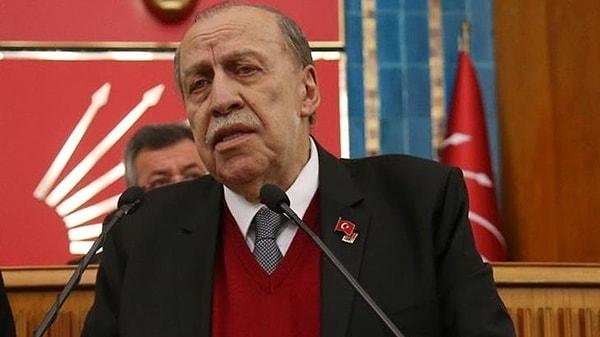 Eski Çalışma ve Sosyal Güvenlik Bakanı Yaşar Okuyan, geçirdiği iç kanama nedeniyle kaldırıldığı hastanede yaşamını yitirdi.