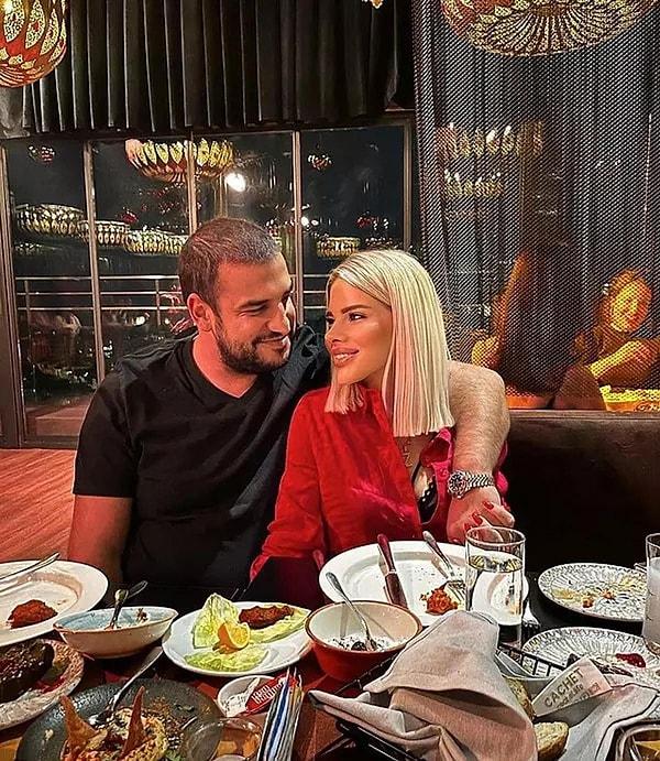 Hatırlarsanız ünlü oyuncu Mustafa Can Keser ile 2016 yılında ile nikah masasına oturmuş ve 2020 yılında evliliğini sonlandırmıştı.