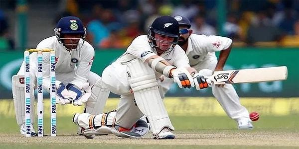 Avustralya ve Pakistan arasından oynanan kriket maçında tribündeki çiftin dev ekrana yansıyan görüntüleri internette viral oldu.