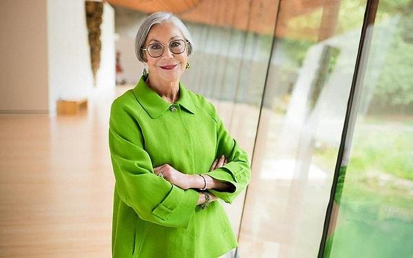 The richest woman after Meyers is Alice Walton, one of the owners of the US retail chain Walmart.