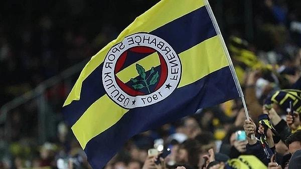 R   31/12, 19:11  Facebook'ta Paylaş Twitter'da Paylaş Suudi Arabistan'da düzenlenmesi planlanan ve yaşanan Atatürk krizi sonrası gerçekleştirilemeyen 'Süper Kupa' sonrası Fenerbahçe'den yeni bir açıklama geldi.