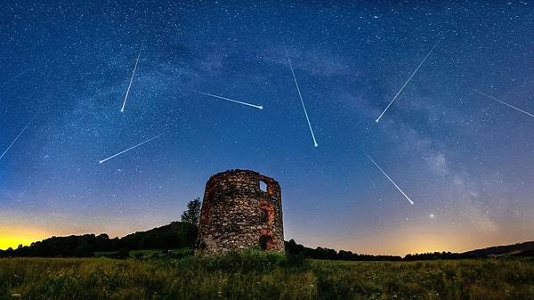 Quadrantid meteor yağmuru, her yıl ocak ayının başlarında gerçekleşen ve genellikle yılın en etkileyici gök olaylarından biri olarak kabul edilen bir meteor yağmurudur.