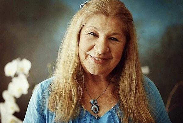Türk sinema, tiyatro ve müzik tarihinin duayen ismi Ayla Algan, 86 yaşında hayatını kaybetti.