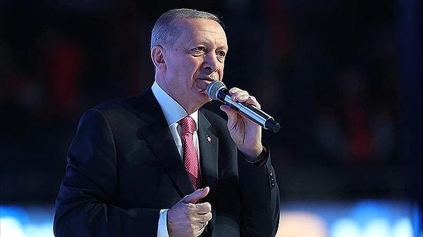 AK Parti Genel Başkanı ve Cumhurbaşkanı Recep Tayyip Erdoğan 11'i büyükşehir olmak üzere 26 şehrin belediye başkanı adayını açıkladı.