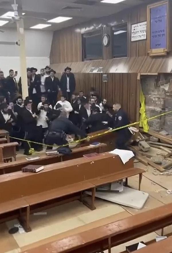 Sosyal medyadaki videolarda, Lubavitcherler sinagogun güney duvarındaki ahşap panelleri söküldükten sonra kadınlar bölümünün altında bir oda ortaya çıktığı görüldü.