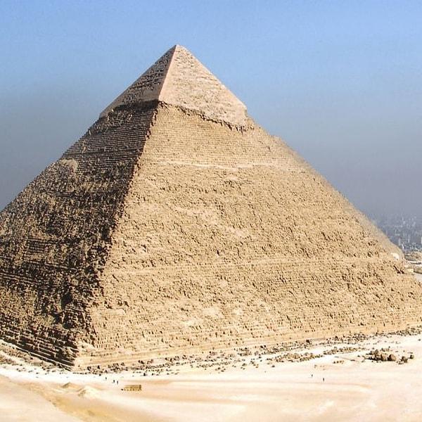 25. Büyük Giza Piramidi