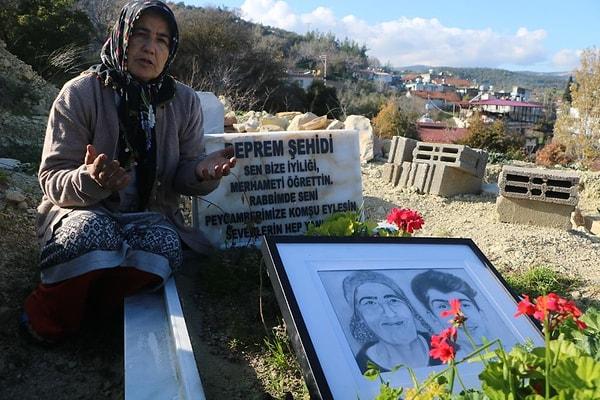 Genç fenomenin ölümü ülkede birçok insanı üzmüş ve kardeşleriyle yan yana Yayladağı ilçesi Güveççi Mahallesi’nde bulunan aile mezarlığına defnedilmişti.