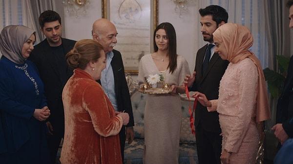 Show TV ekranlarında yayınlanan Kızılcık Şerbeti'nin son bölümünde büyük badireler atlatarak evlenen Nursema ve Umut çifti resmen bitti.