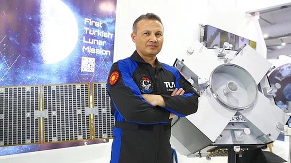 Türkiye'nin uzaydaki ilk insan temsilcisi olacak Alper Gezeravcı, 17 Ocak gecesi tarihi bir yolculuğa çıkacak.