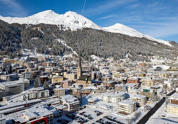 Dünyanın küresel elitlerini her yıl İsviçre'nin küçük bir kasabası olan Davos'ta bir araya getiren organizasyonun adı bu kez farklı bir haberle gündemde.