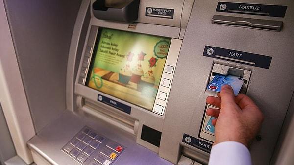 Gürbüz ortak ATM, mobil bankacılık ve kredi kartının yaygınlaştığı ülkelerde ATM sayısının azaldığını belirterek sözlerini şöyle noktaladı: "Birleşik Krallık'ta ATM sayısı 8 yılda 70 binden 50 binin altına düştü."