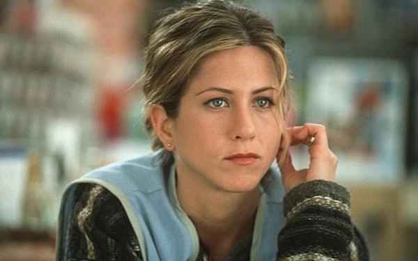 7. Jennifer Aniston ismini söylemekten kaçındığı bir yapımdaki rolü yüzünden neredeyse mesleği bırakmak istediğini söyledi.