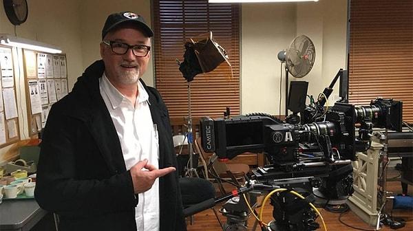 Fincher daha sonra, yüksek bütçe ve düşük seyirci sayısı sebebiyle "Mindhunter" dizisinin kendisine fazla geldiğini açıkladı.