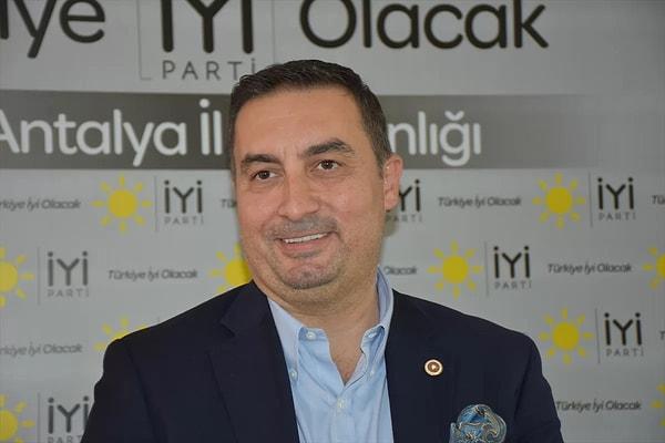 Cumhuriyet TV'de katıldığı programda Can Uğur'un sorularını yanıtlayan Akburak, İYİ Parti'nin İstanbul Büyükşehir Belediyesi Başkan adayının isminin belli olduğunu söyledi.