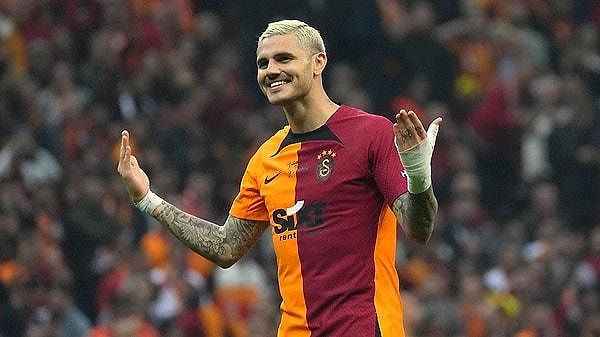 Başarılı futbolcu Icardi, kimi zaman attığı gollerle...