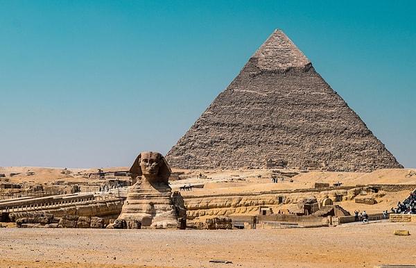 Hepinizin bildiği gibi Mısır Piramitleri, yüzyıllardır sırrı çözülemeyen tarihi değerler arasında yer alıyor.