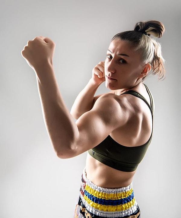 Dünya Şampiyonu Kadın Kick Boks sporcumuz da yabancı rakipleriyle karşı karşıya gelecek. Bediha Taçyıldız, Michaela Hlavacikova ile Funda Alkayış ise Eunice Alejandra Perez Urquilla'nın mücadele edecek.