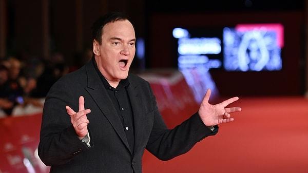 Tarantino'nun daha önceki verdiği röportajlardan biliyoruz ki 'The Movie Critic' adlı bu film, gerçekten yaşamış ama ünlü olamamış 30'lu yaşlarındaki bir adamın hikayesine odaklanıyor. 1970'lerde geçen filmde bu adam, bir porno dergisine filmler hakkında eleştiriler yazıyor.