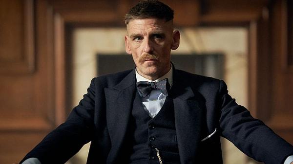 We're all familiar with Arthur Shelby, who stands out in the series with his aggressiveness; after all, being part of a notorious crime gang demands it.