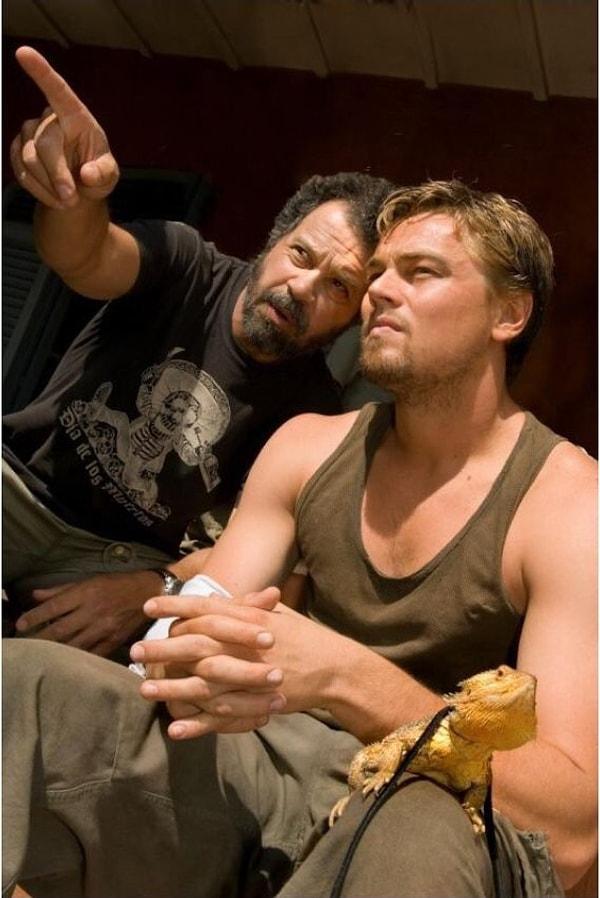 Bu arada Edward Zwick kim diye soracak olursanız kendisi 2006'da gösterime giren ve Leonardo DiCaprio'nun rol aldığı Kanlı Elmas filminin yönetmeni.