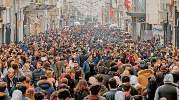 1999 yılından bu yana 'Uluslararası Gençlik Günü' olarak kutlanan 12 Ağustos öncesi, TÜİK ve Birleşmiş Milletler verileri dikkat çekti!