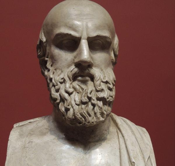 8. "Yunan filozof Aiskhylos, bir kartalın kafasına kaplumbağa bırakması sonucu öldü."