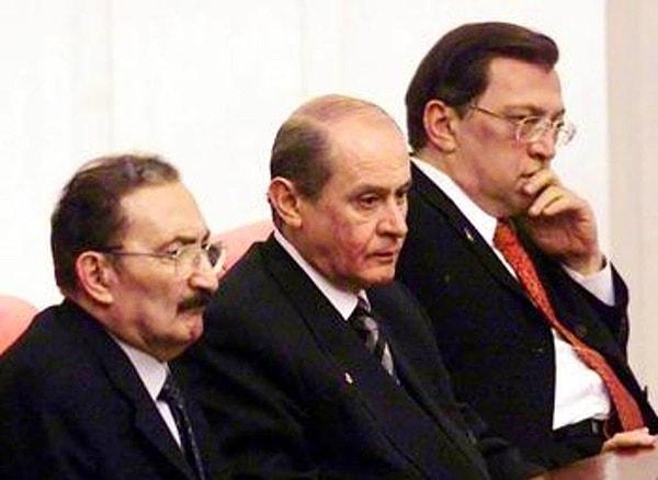 Alparslan Türkeş'in vefatı sonrası partinin yeni genel başkanı Devlet Bahçeli oldu. Bahçeli ile çıkış yakalayan MHP, 1999 seçimlerinde tarihinin en yüksek oy oranına ulaşarak %18 oy aldı.