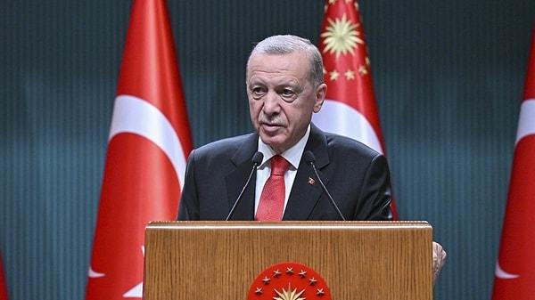 Öte yandan Cumhurbaşkanı Recep Tayyip Erdoğan, Erzincan Valisi Hamza Aydoğdu'yu arayarak bilgi aldı.