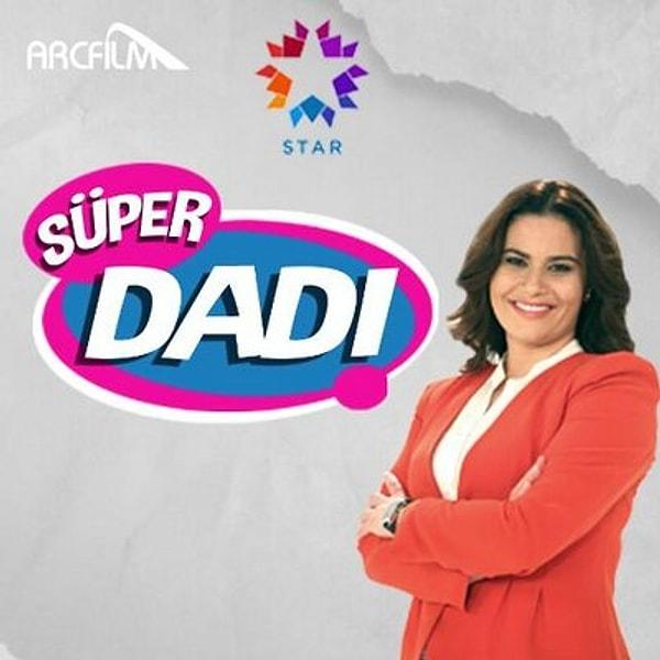 2012-2016 yılları arasında ekranlara gelen Süper Dadı, çocuklarının olumsuz davranışlarıyla baş etmeye çalışan aileleri konu alan bir program olarak yayınlanmıştı.