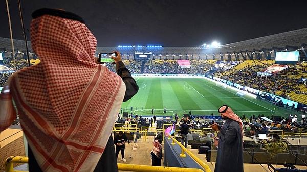 Suudi Arabistan'nın başkenti Riyad'da bulunan Al-Awwal Park Stadyumu’nda 30 Aralık günü oynanması planlanan maçta birçok kriz çıktı.