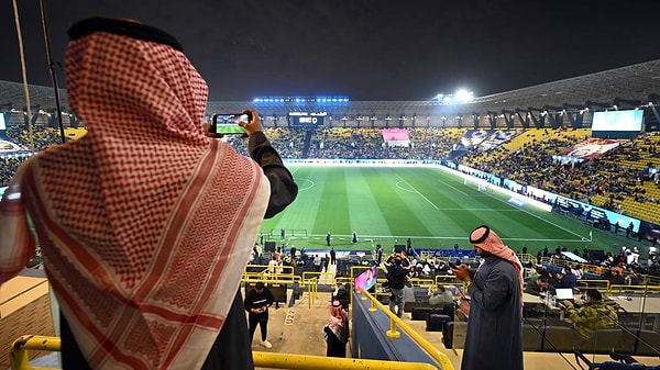 Suudi Arabistan'nın başkenti Riyad'da bulunan Al-Awwal Park Stadyumu’nda 30 Aralık günü oynanması planlanan maçta birçok kriz çıktı.