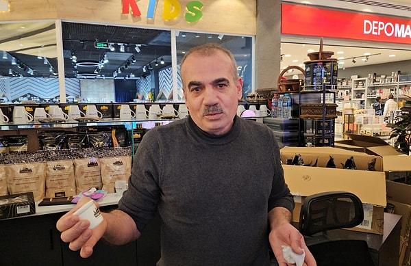 Edirne'de bir alışveriş merkezinde kahve satışı yapan bir dükkanda fincanları tükürerek temizlediği kameraya yansıyan işletmeci Hacı Zorlu'nun iş yeri kapatıldı.